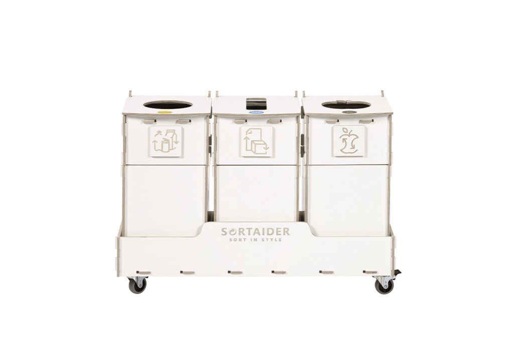 Recycling bin – A practical 20-liter white recycling bin featuring 3 compartments, perfect for organized waste separation.