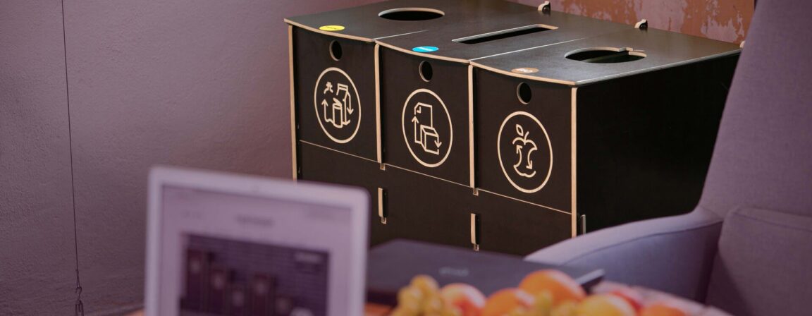 Recycling bin for office or school interior – B3 Brown model with three compartments for paper, packaging, and bio waste, made of durable plywood.