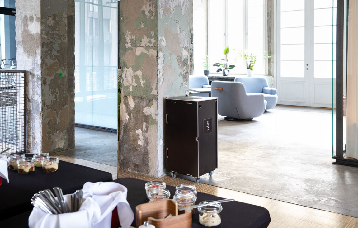 Waste bins for kitchen supporting everyday disposal and sorting.