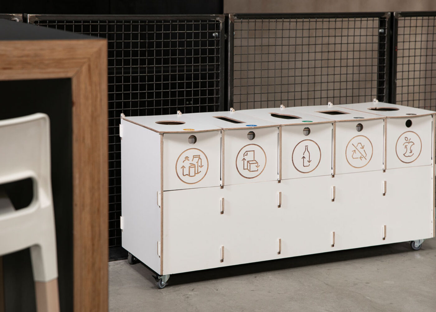 Recycling bins‑ indoor use provide a waste sorting guide showing how to recycle correctly using clear waste sorting instructions