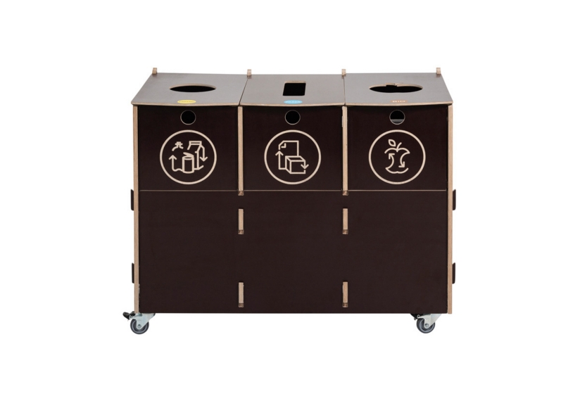 Affaldssorteringsstationen B3 Brun – en bæredygtig 3-delt affaldssorteringsstation i træ, designet til kontorer, skoler og offentlige rum.