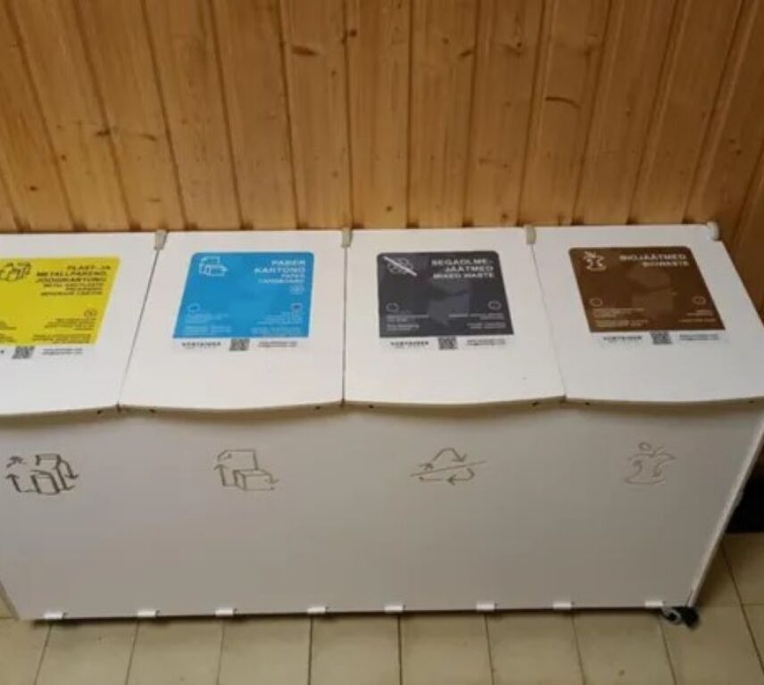 Källsortering och avfallssorteringsstationer i utbildningsmiljöer hjälper personal och elever att minska mängden avfall som hamnar på deponi.