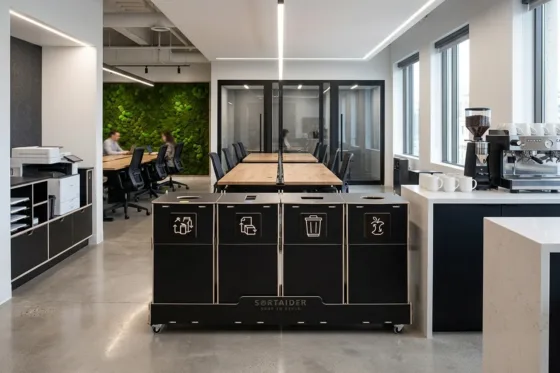 Modular recycling station