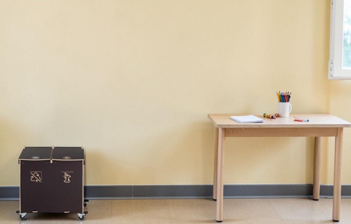 Classroom Recycling Bin for Waste Sorting in small classrooms, learning spaces and primary school environments.