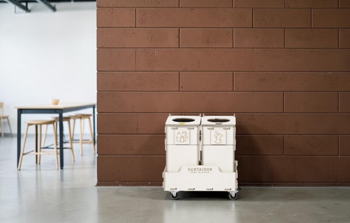 Coworking Space Recycling Bin for efficient waste sorting in shared offices, flexible workspaces and collaborative environments.