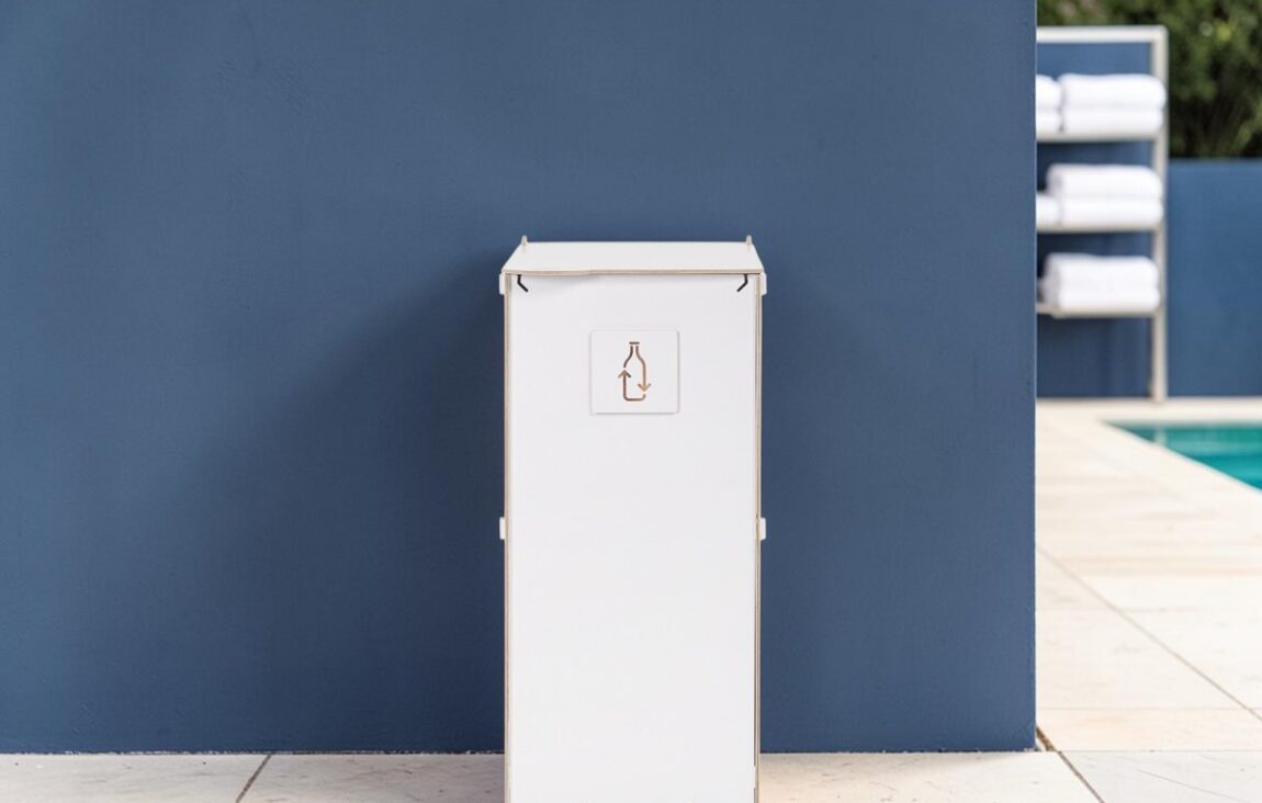 Poolside Waste Bin for Waste Collection around swimming pools, pool decks and outdoor leisure areas.