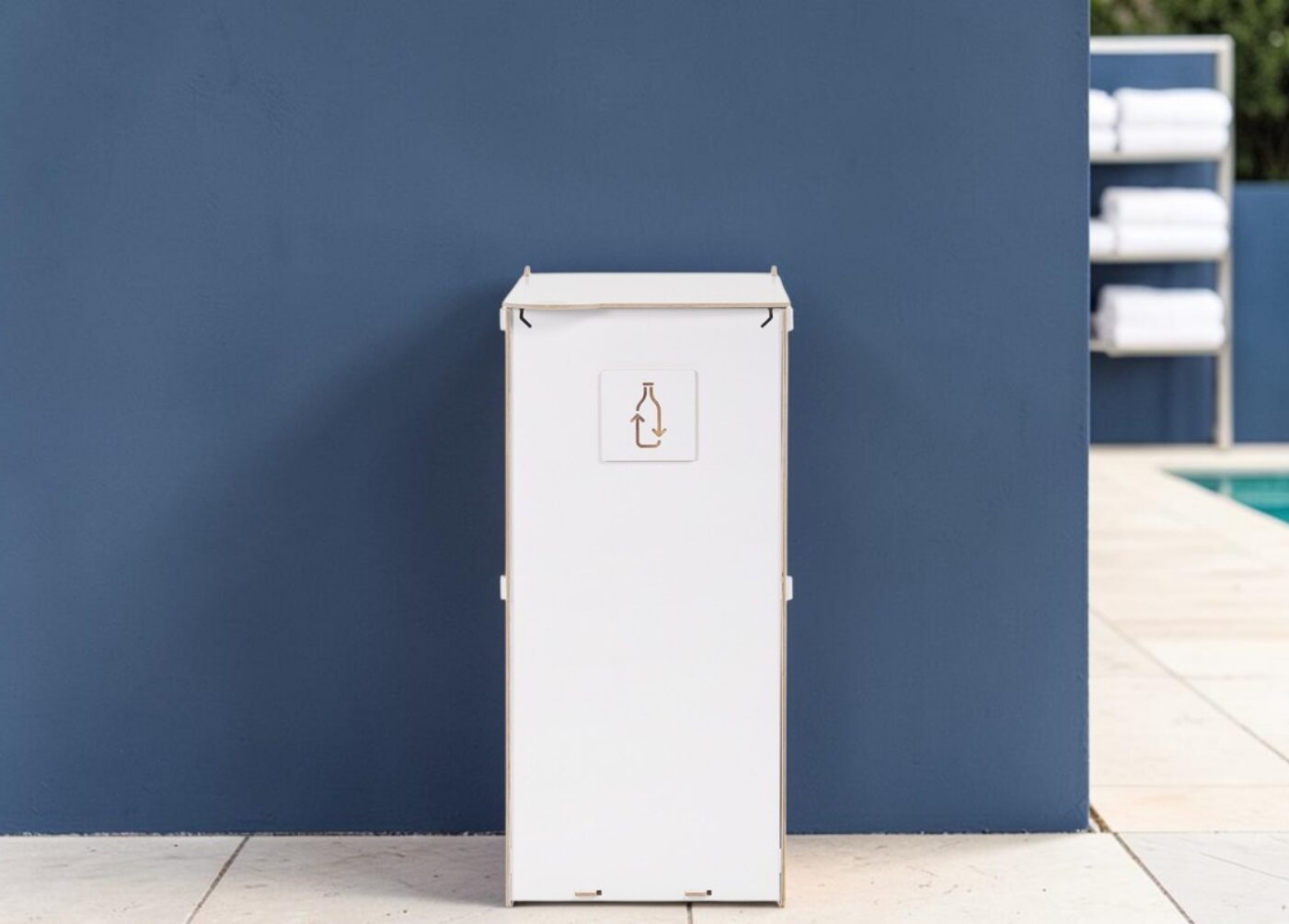 Poolside Waste Bin for Waste Collection around swimming pools, pool decks and outdoor leisure areas.