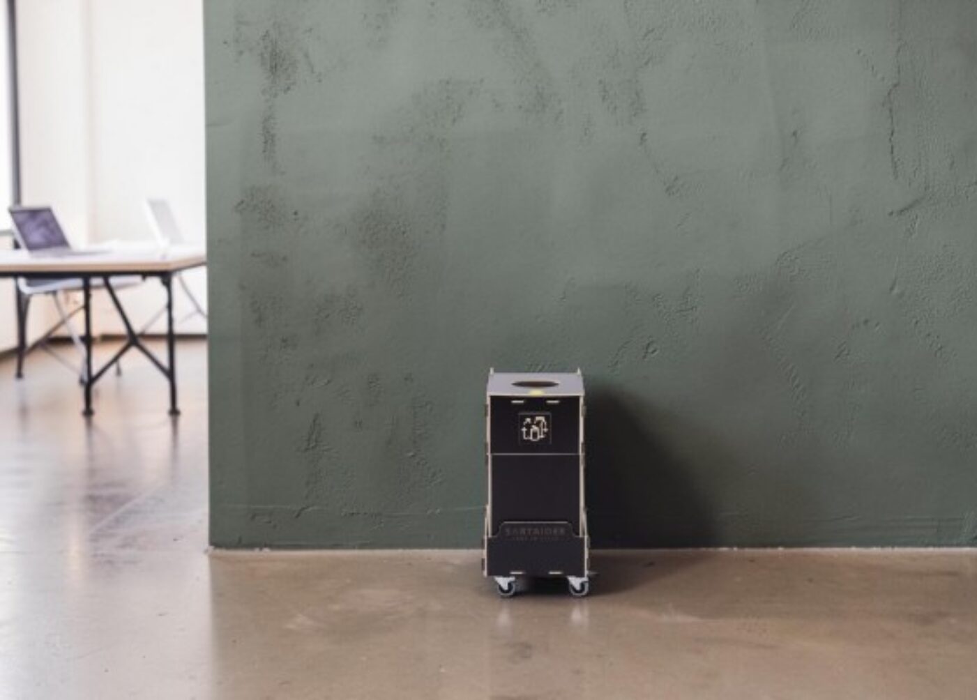 Project Workspace Recycling Bin for Waste Sorting in project rooms, team workspaces and collaboration areas.