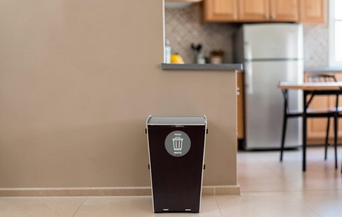 Shared Kitchens Waste Bin for Waste Collection in communal kitchens, staff dining areas and other shared indoor spaces.