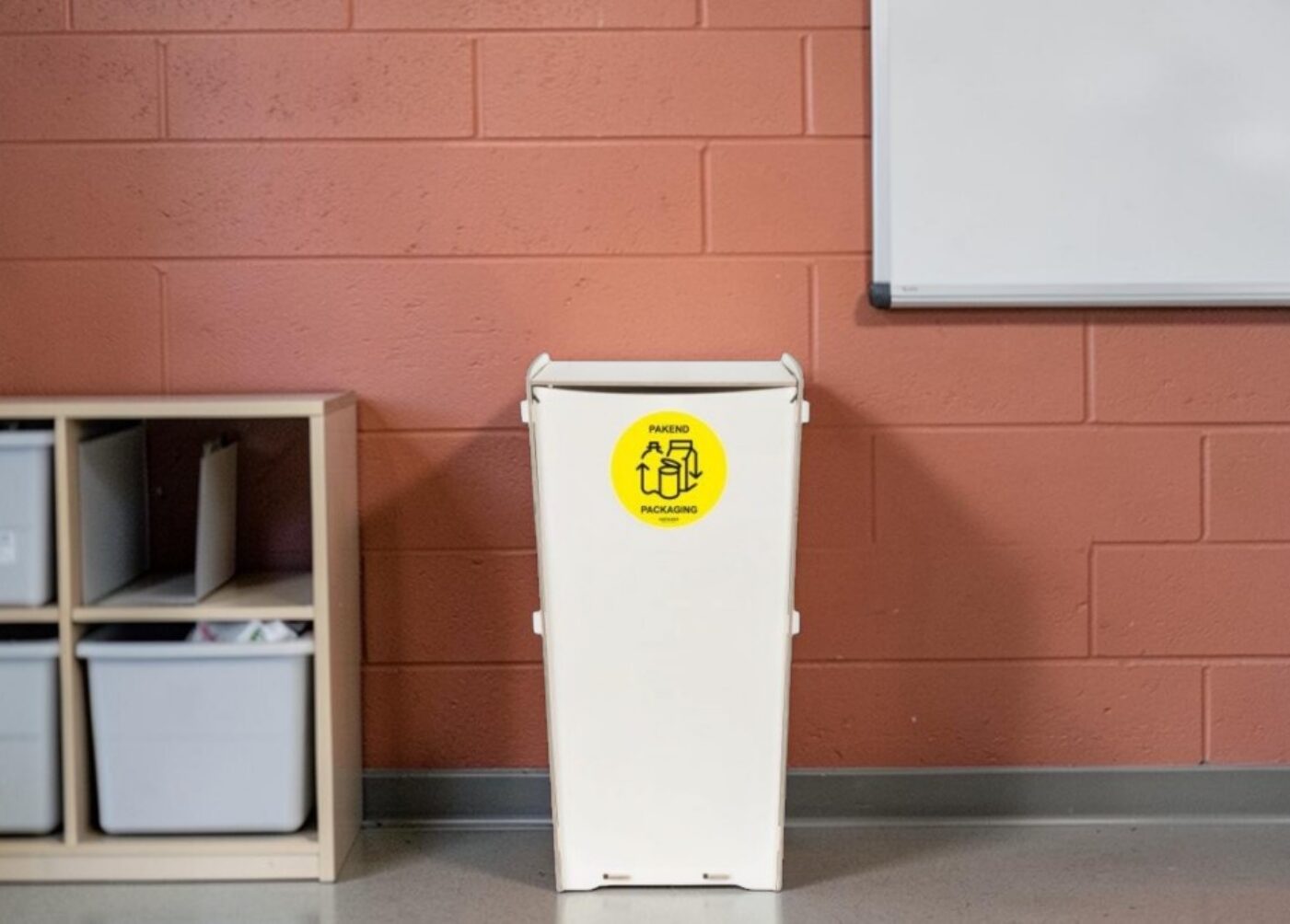 Small Classroom Waste Bin for Waste Collection in classrooms, learning spaces and other educational indoor environments.