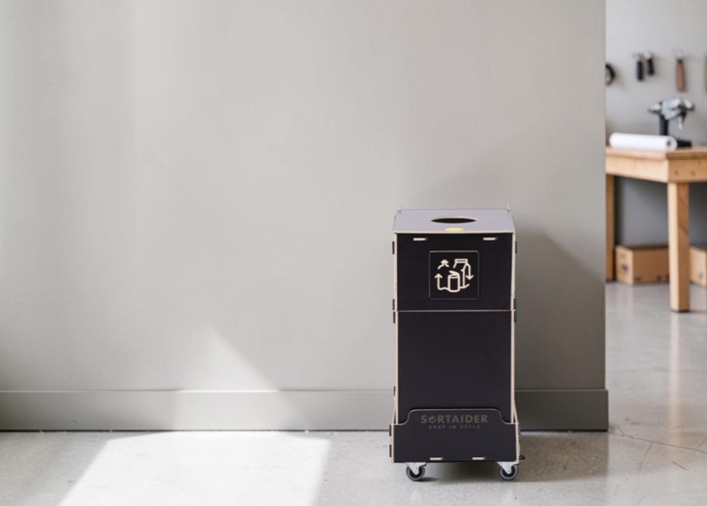 Workshop Room Recycling Bin for Waste Sorting in workshop rooms, maintenance areas and practical workspaces.