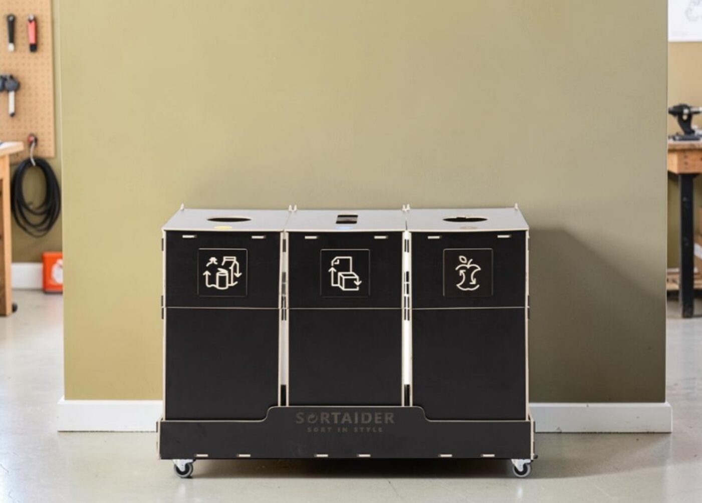 Workshop Space Recycling Bin for Waste Sorting in workshop spaces, practical work areas and maker spaces.