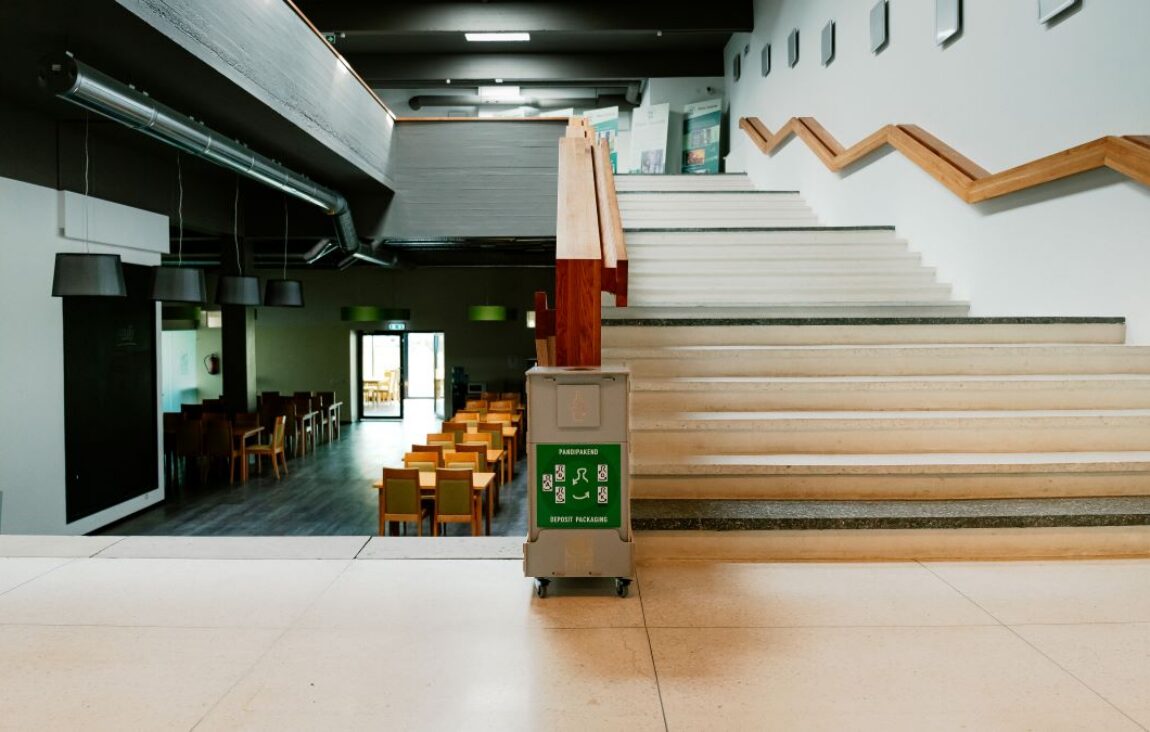 Poubelles de tri sélectif pour l’université – Université