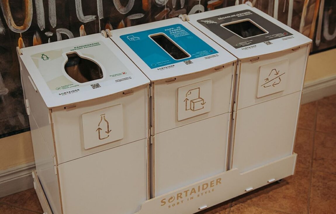 Tri sélectif dans le bureau de la bibliothèque – Bibliothèque de Pirita